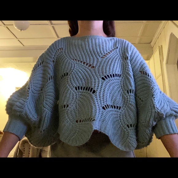 SOLD cropped knitted sweater - Picture 3 of 3